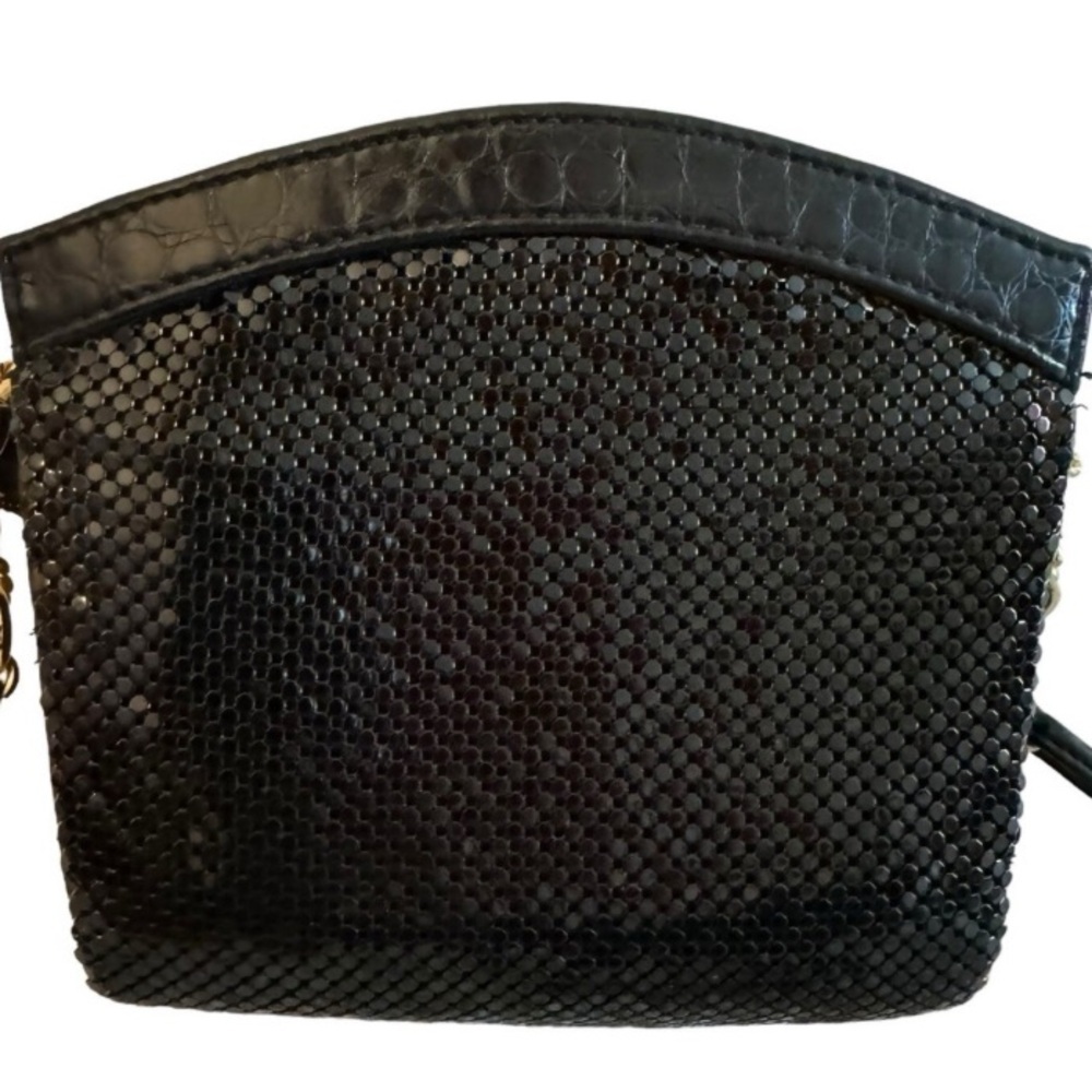 Whiting & Davis mesh black vtg pouch clutch
Classic evening formal fall casual